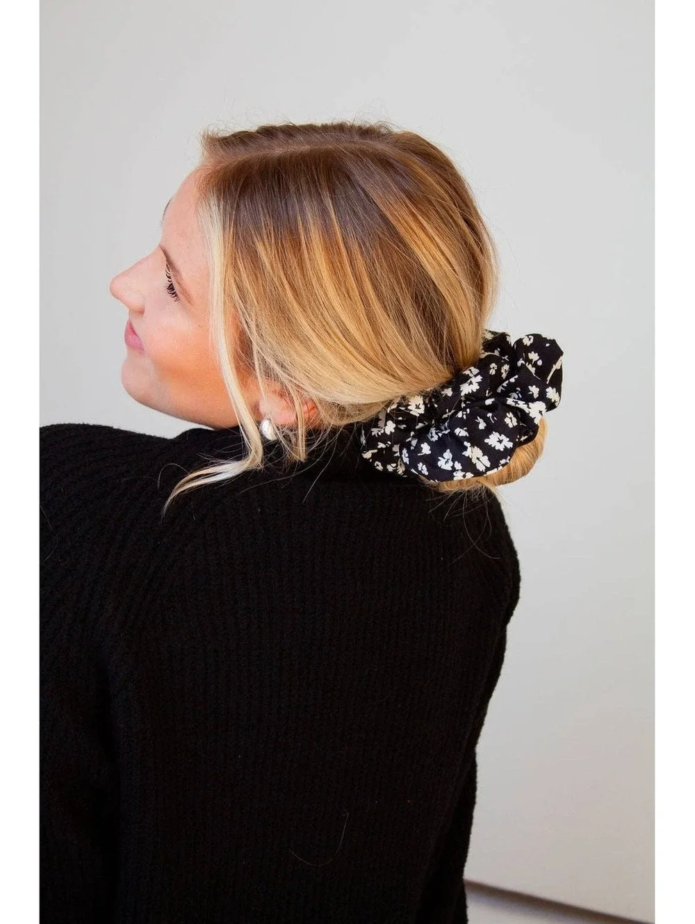 Andi Onyx Black & White Floral Jumbo Scrunchie